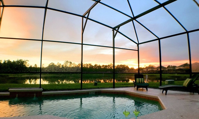 Indian Point Villa | Your Lake Front Hideaway in Paradise Hideaway in Paradise - 7BR Luxurious Villa
