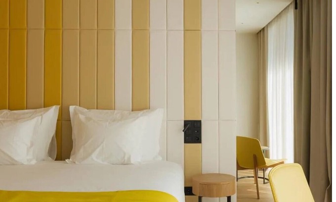 Sao Jorge de Arroios Hotel | Your Lisbon Sanctuary: Rooftop Pool, Light Show, City Center Location!