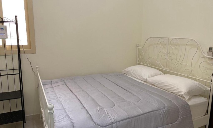 Khalifa City Apartamento | Your Luxury Studio near Airport