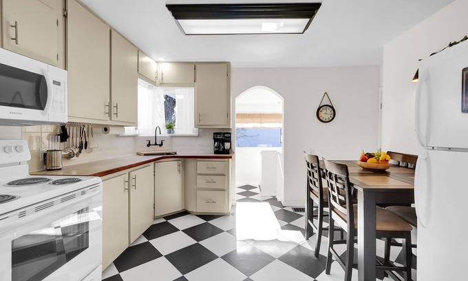 Prince George Casa | Your Own Little House in the City!