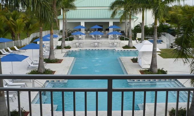 Ludlam Hotel | Your Own Private Paradise in Miami! 2 Gorgeous Accommodations w/ Balcony | Spa