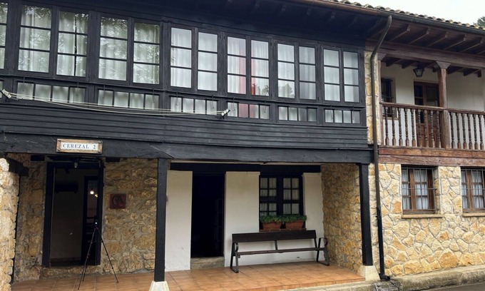Vallobal Casa | Your Peaceful Hideaway in the Heart of Asturias