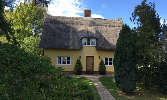 Bury St Edmunds Cabaña | Your perfect country cottage holiday awaits…