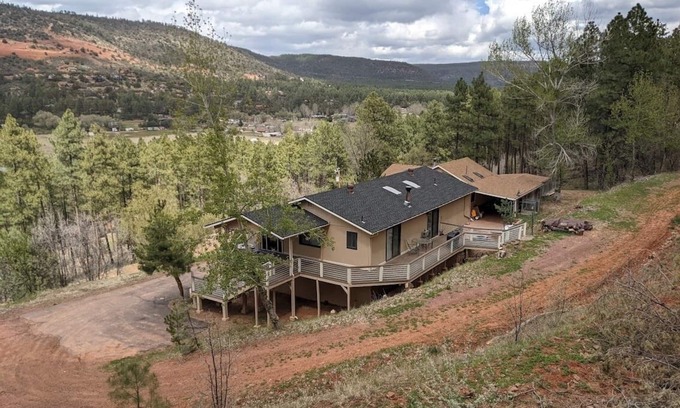 Strawberry Casa | Your Perfect Holiday Haven in Strawberry, AZ - Games Galore, Hammocks & Hot Tub!