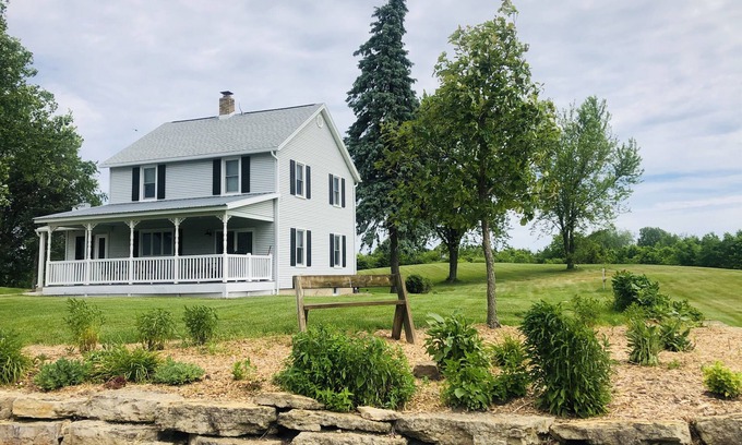 Deerfield Otro | Your place to get away from it all. Only 20 miles to Madison
