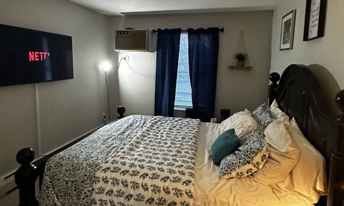 West Bloomington Condominio | Your Poolside Getaway: 2BR/2BA Condo w/ Fun Games, parking, gym, & playground