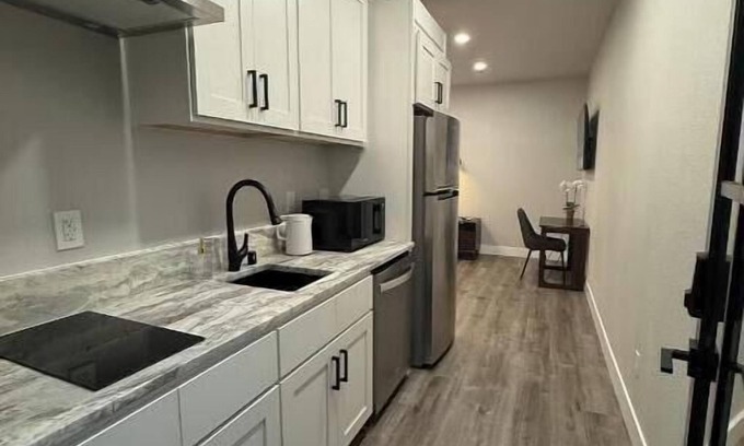 Roseville Apartamento | Your Private Retreat in Upscale Roseville - Newly Built