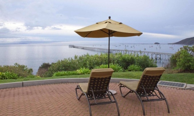 Avila Beach Hotel | Your Relaxing Getaway Awaits! 3 Spacious Units, Onsite Pool, Free Parking