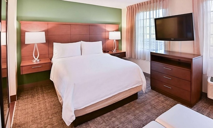 Plantation Complejo | Your Relaxing Getaway Awaits! Outdoor Pool, Near Bonnett House Museum