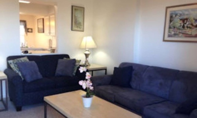 Chincoteague Casa | ¡SU VACACIONES RELAJANTES EN LA ISLA ESPERA!
