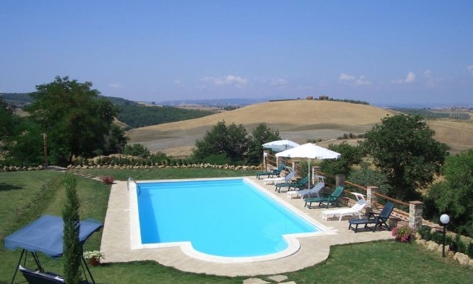 Montenero Villa | Tu escapada relajante a la Toscana