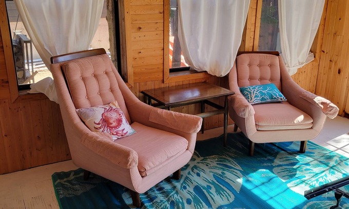 Litchfield Cabaña | Your summer get away starts at Lawless Lake!