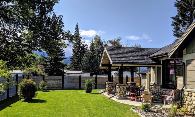 Valemount Casa | Su casa de vacaciones en las montañas!