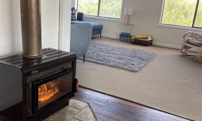 Guilderton Casa | Your winter escape! Wood Fire, Fast Internet, Netflix, Beach.. Hitting the spot!