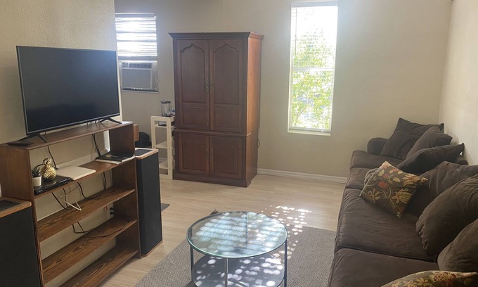 Ybor City Casa | Su ganga Ybor está aquí!
