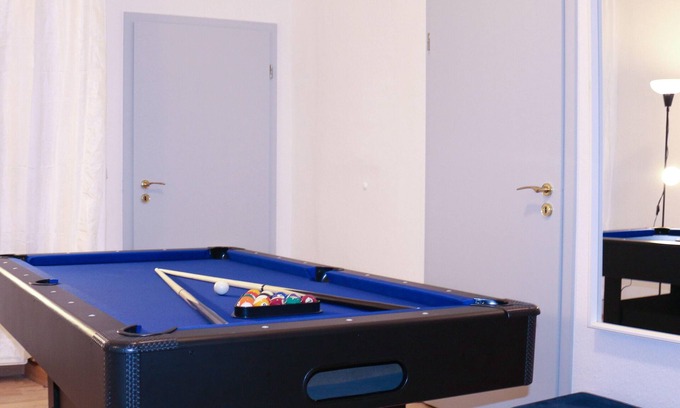 Bautzen Apartamento | YR Apartment-Stadtzentrum-Billardtisch-140qm-Parkplatz