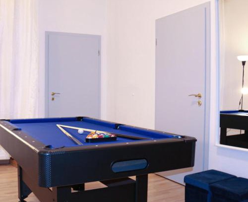 Bautzen Apartamento | YR-Apartment-Stadtzentrum-Billardtisch-140qm-Parkplatz
