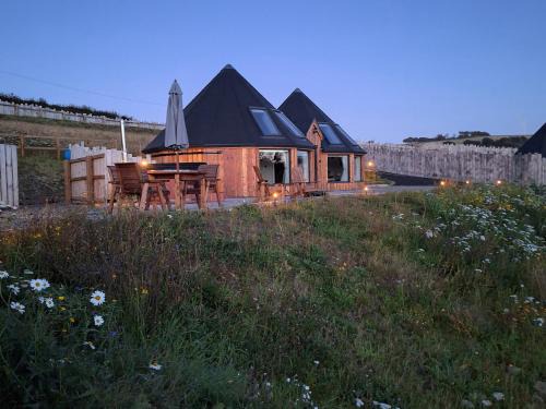 Cribyn Casa | Yr Awen - Inspiration