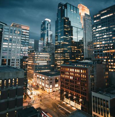 Guangzhou Central Business District Hotel | Yufei high-altitude night view Huge-Screen Audiovisual Hotel - Guangzhou Tower Zhujiang New Town Sports West Road Branch - Canton Fair Exclusive