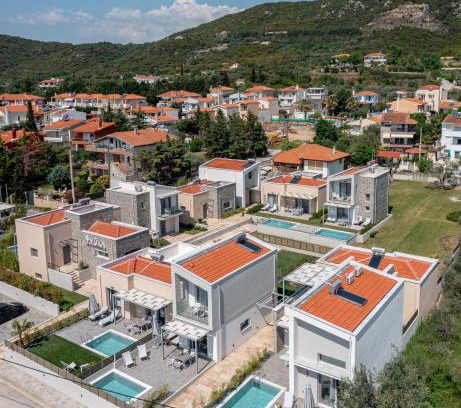 Nea Iraklitsa Hotel | Yuka Villas Collection