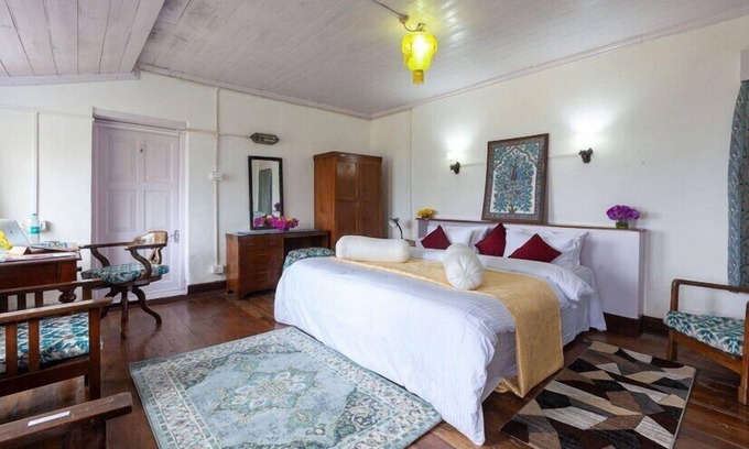 Darjeeling Casa | YuleTea Retreat A Premium Heritage Hotel