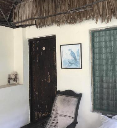Lamu Cama Y Desayuno | Yumbe House Garden