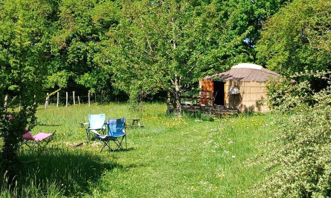 Donzy Cabina | Yurt B & B en magnífica propiedad