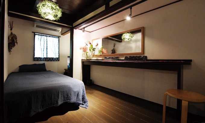Yunotsucho Yunotsu Casa | Yururi Private house in the hot spring town / Oda Shimane
