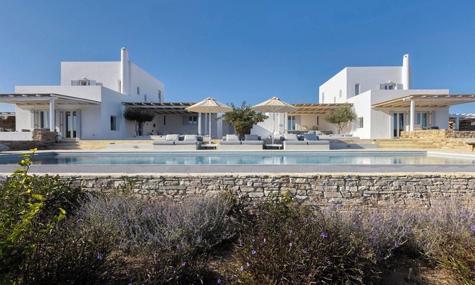 Antiparos Villa | Yvoni - Nueve Habitaciones Villa, Capacidad 18