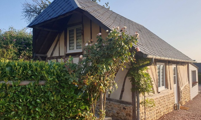 Conteville Casa | Yzen cottage in countryside near Honfleur