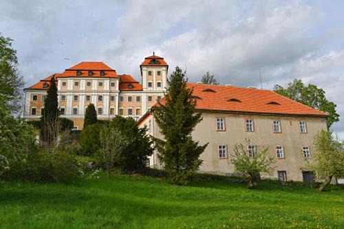 Valec Apartamento | Zámecká lesovna