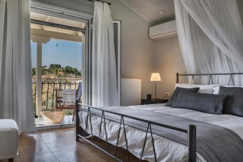 Lixouri Apartamento | Zādos Central Garden Villa, Lixouri Nomāde