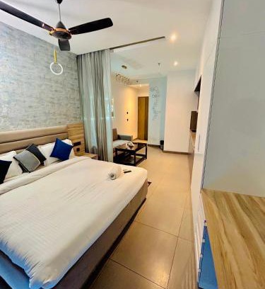 Noida Apartamento | Z cloud hotel
