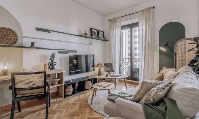 Moncloa - Arguelles Apartamento | Zarif - 2 bedrooms in Malasaña-Universidad