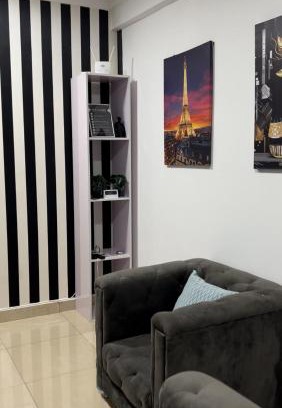 Kwabenyan Apartamento | Zebra apartment