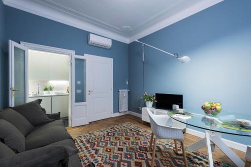 Porta Tenaglia Apartamento | Zebra Rosso
