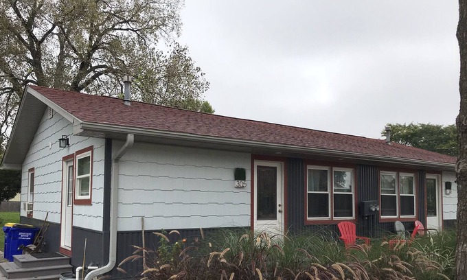 North Liberty Casa | Oasis de Zeller: 15 minutos a la U of I Hospital & Kinnick Stadium