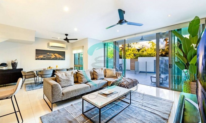 Fannie Bay Apartamento | ZEN ARCTIC LUXURY 2-STORY House & Pool