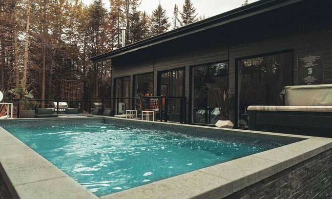 Morin Heights Villa | Zen House 4 - Villas & Spa