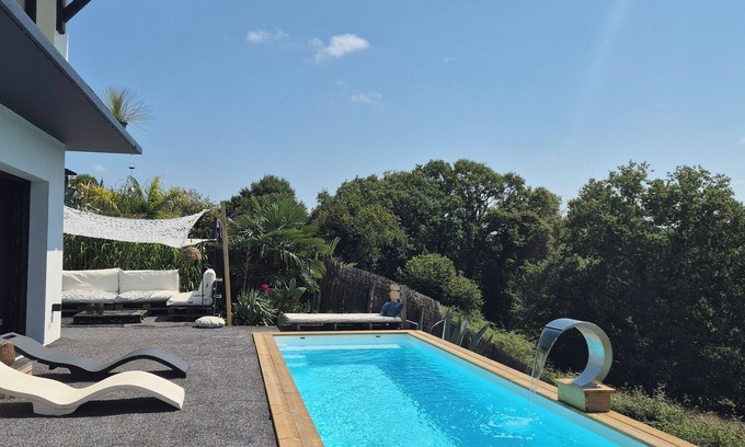 Mouguerre Casa | Zen House with Heated Pool, Sauna & Jacuzzi between Biarritz & Hossegor