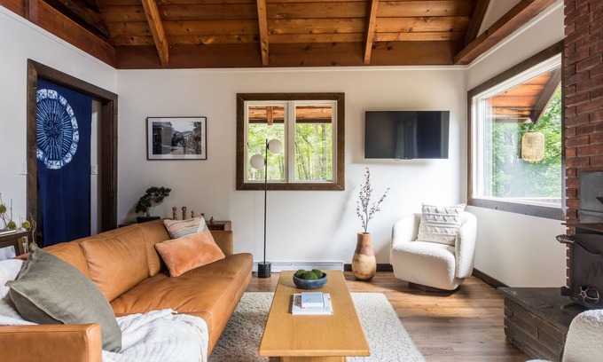 Denver Cabina | Zen Japanese Catskills Cabin, w/ Firepit, Fireplace, Tatami, Mtn Views, Hiking