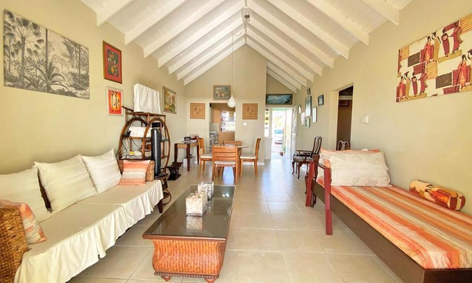 Apple Hall Casa | ZenBreak The Gem