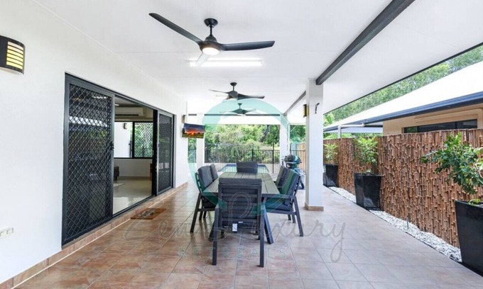 Bayview Casa | ZENHOUSE BAYVIEW 4BR Luxury Family Home