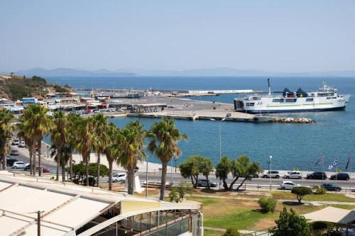 Rafina-Pikermi Apartamento | Zenios Rafina - Sea View Rental with Easy Access to the Islands