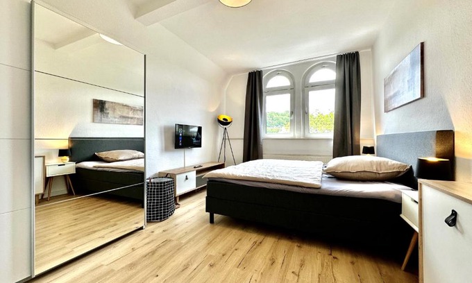 Eisenach Apartamento | Zentral gelegene DG-Wohnung mit 4 Schlafzimmern