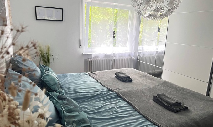 Neuffen Apartamento | Zentrumsnahe Ferienwohnung am Fuße der Burgruine Hohenneuffen