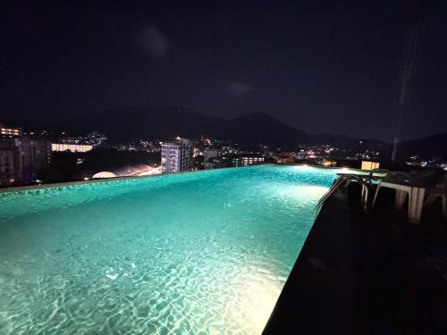 Patong Hotel | Zephyr Grand Hotel