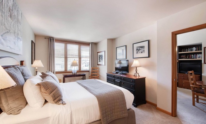 Winter Park Condominio | Zephyr Mountain Lodge, Condo , Ski-In/Ski-Out w/ Fireplace (Select-Rated Condo 1602)