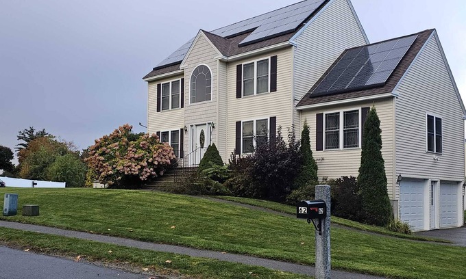 Fitchburg Casa | ZIMLADY PEACEFUL DWELLINGS. CLEAN QUEIT & PEACEFUL RESIDENCE