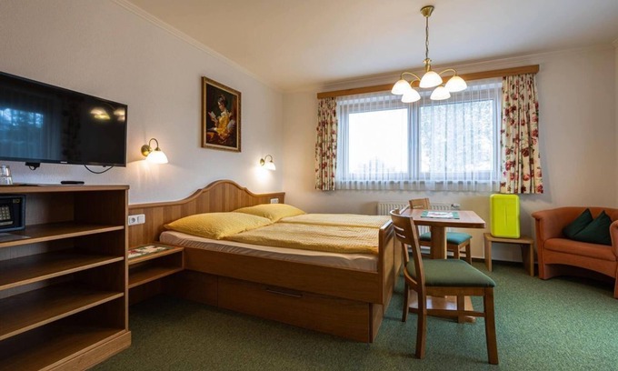 Schuttdorf Cabaña | Zimmer 8 - Gästehaus Bleiweis-zehentner